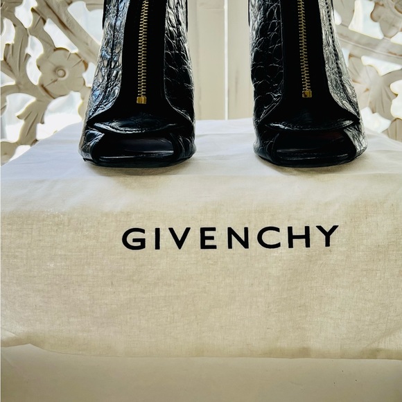 Givenchy black peep toe booties embossed leather gold zipper detail - Picture 4 of 8